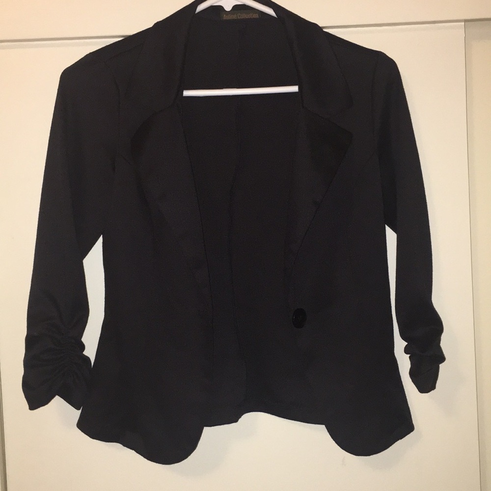 XS MID SLEEVE BLACK BLAZER MID